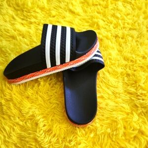 Adidas platform slides